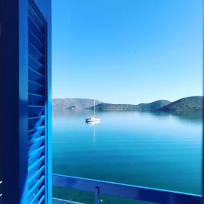  Sea-front Cozy Apartment  Элунда
